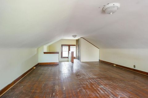 Tiny photo for 549 E North Broadway Street, Columbus, OH 43214 (MLS # 226025515)