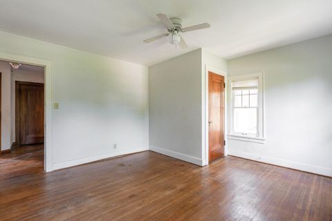 Tiny photo for 549 E North Broadway Street, Columbus, OH 43214 (MLS # 226025515)