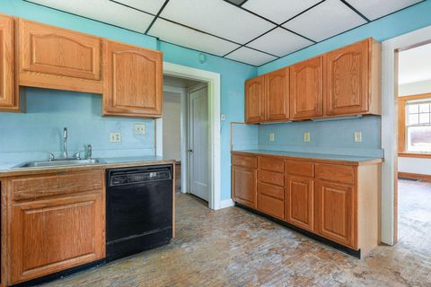 Tiny photo for 549 E North Broadway Street, Columbus, OH 43214 (MLS # 226025515)