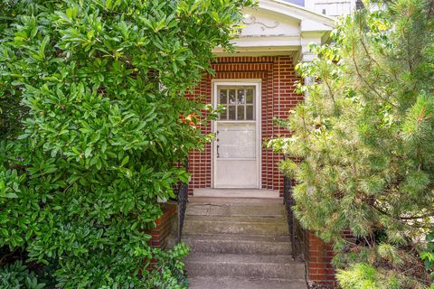 Photo of 549 E North Broadway Street, Columbus, OH 43214 (MLS # 226025515)