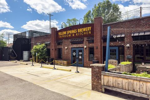 Tiny photo for 549 E North Broadway Street, Columbus, OH 43214 (MLS # 226025515)