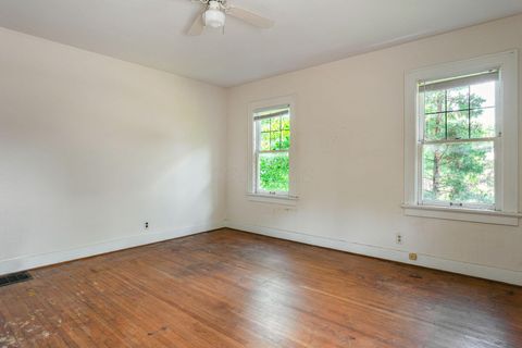 Tiny photo for 549 E North Broadway Street, Columbus, OH 43214 (MLS # 226025515)