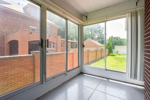 Tiny photo for 549 E North Broadway Street, Columbus, OH 43214 (MLS # 226025515)