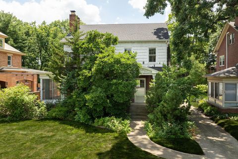 Tiny photo for 549 E North Broadway Street, Columbus, OH 43214 (MLS # 226025515)