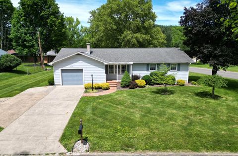Photo of 2008 Coldspring Drive, Lancaster, OH 43130 (MLS # 226019639)