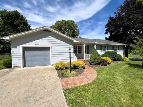 Tiny photo for 2008 Coldspring Drive, Lancaster, OH 43130 (MLS # 226019639)