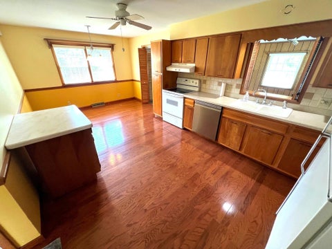 Tiny photo for 2008 Coldspring Drive, Lancaster, OH 43130 (MLS # 226019639)