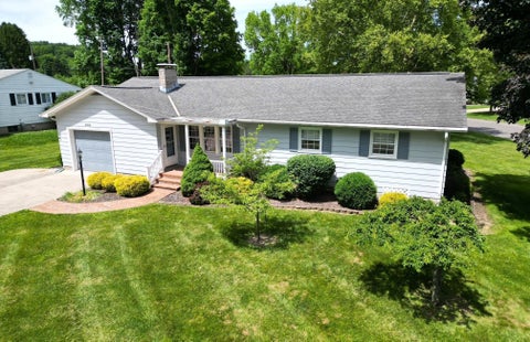 Tiny photo for 2008 Coldspring Drive, Lancaster, OH 43130 (MLS # 226019639)