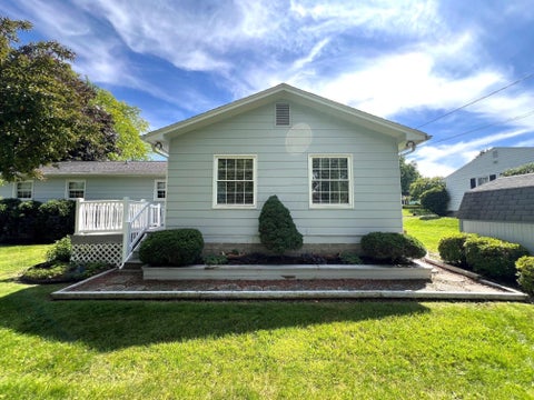 Tiny photo for 2008 Coldspring Drive, Lancaster, OH 43130 (MLS # 226019639)
