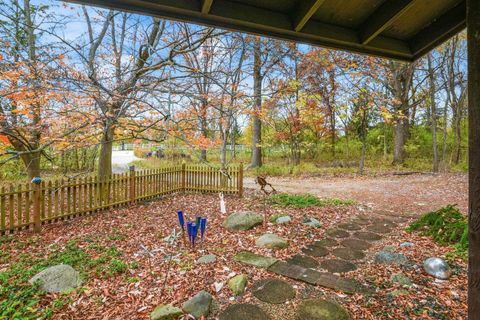 Tiny photo for 10535 Liberty Road S, Powell, OH 43065 (MLS # 225045268)