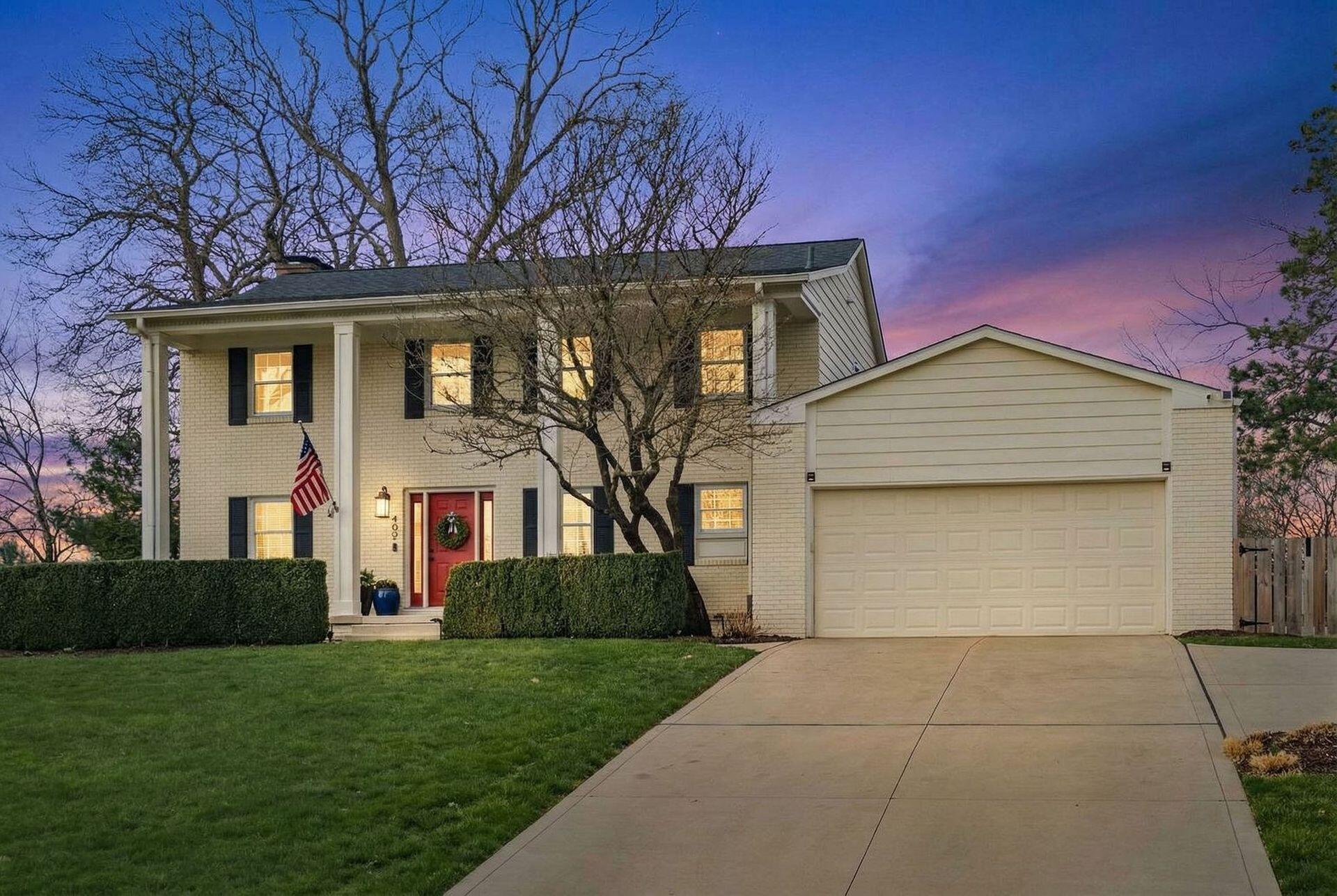 909 Clubview Boulevard N