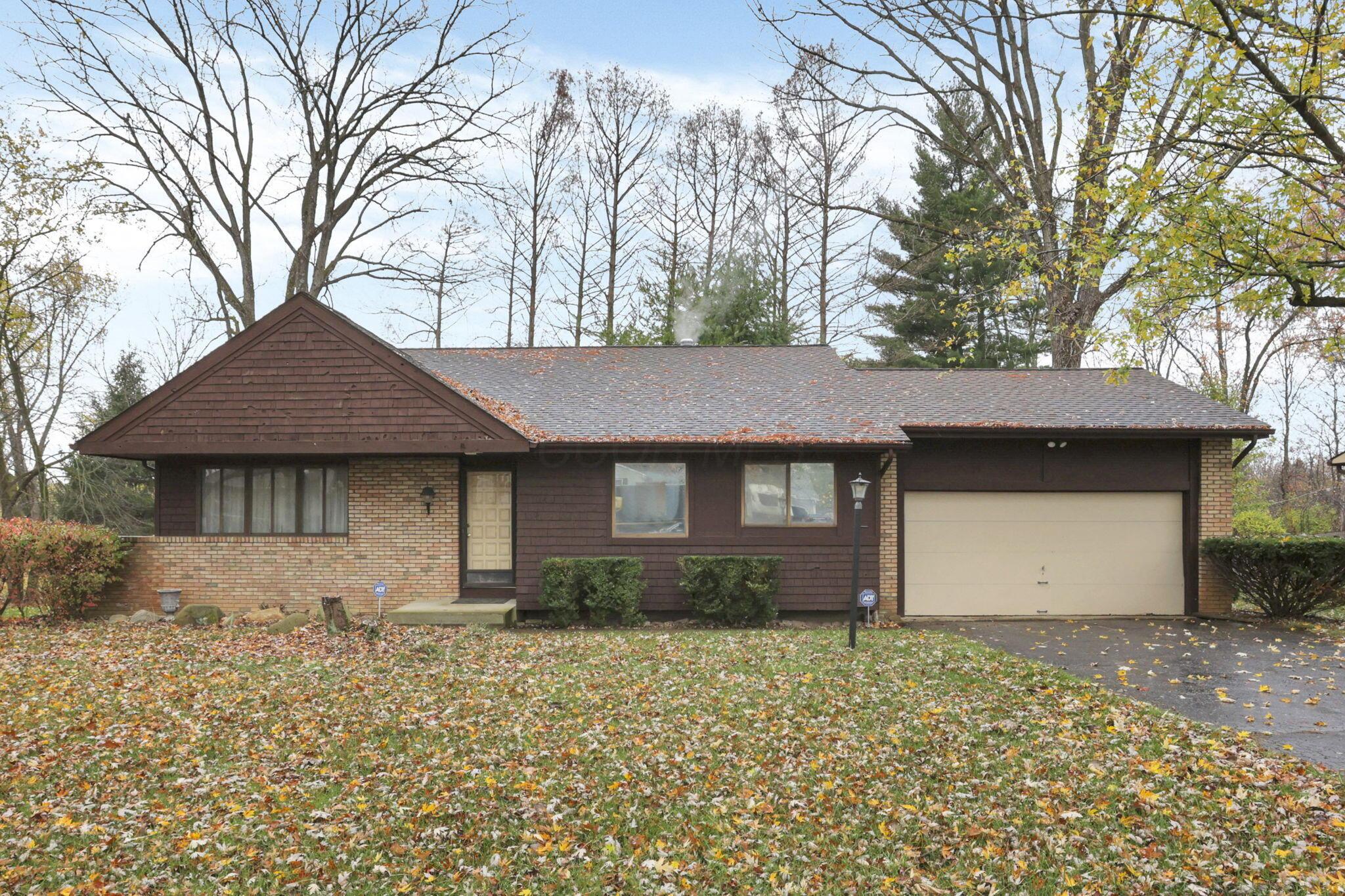 1705 Cobblegate Lane, Reynoldsburg, Ohio image 1