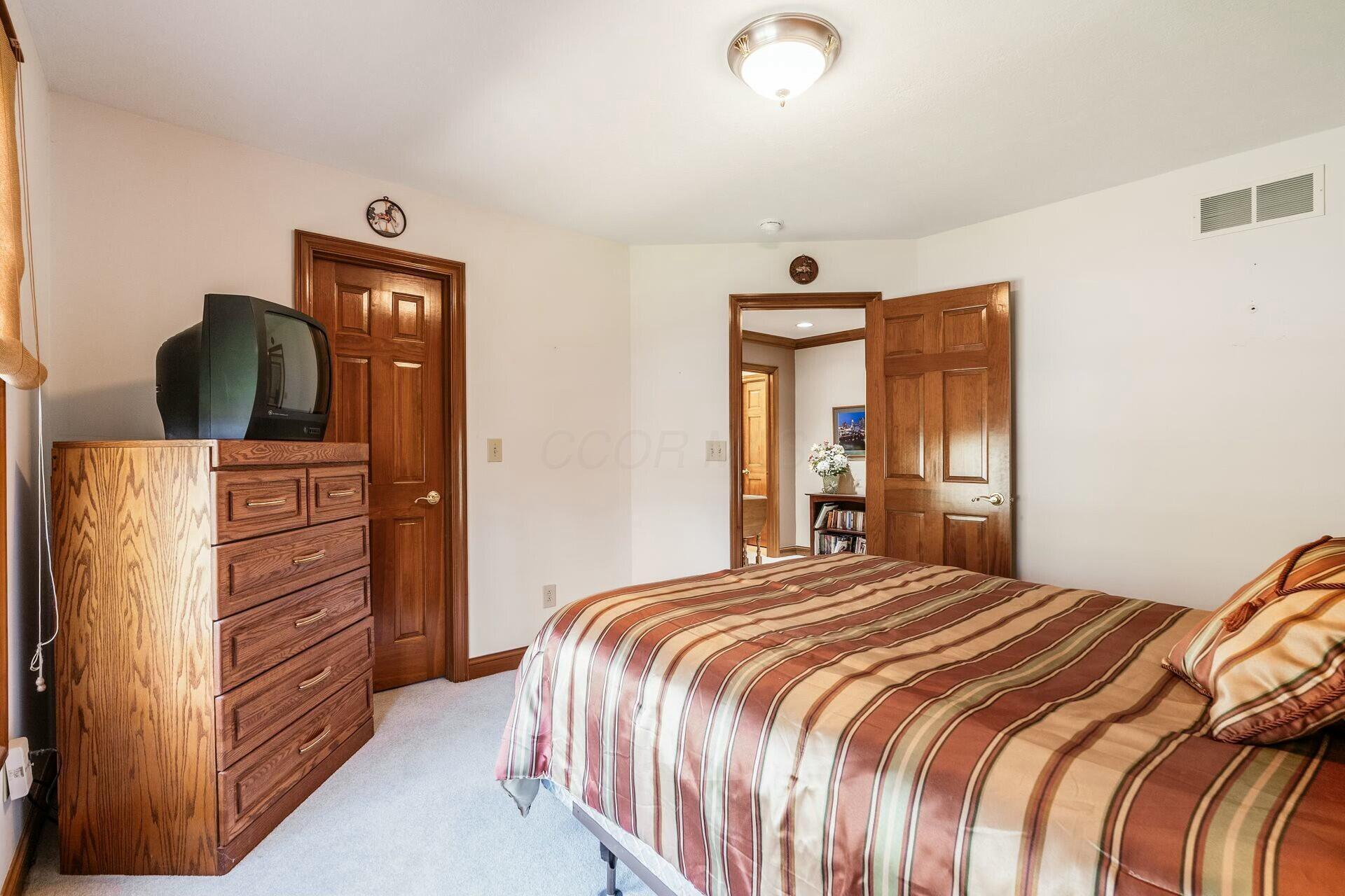 449 Lily Pond Court, Columbus, Ohio image 37