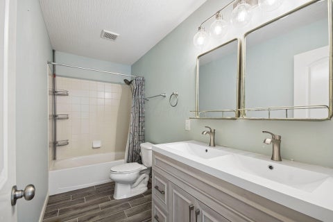 Tiny photo for 598 Preston Trails Drive, Pickerington, OH 43147 (MLS # 226037460)