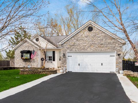 Homes For Sale - 546 Dowling Avenue<br/> Ashville, OH 43103