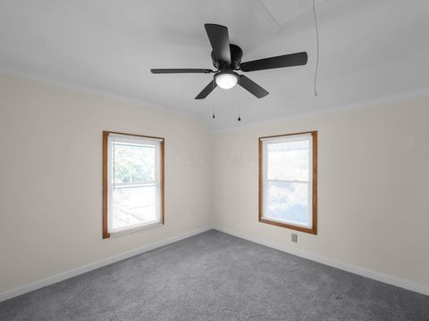 Tiny photo for 472 E Hinman Avenue, Columbus, OH 43207 (MLS # 225037381)