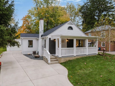 Photo of 178 Hiawatha Avenue, Westerville, OH 43081 (MLS # 226040207)