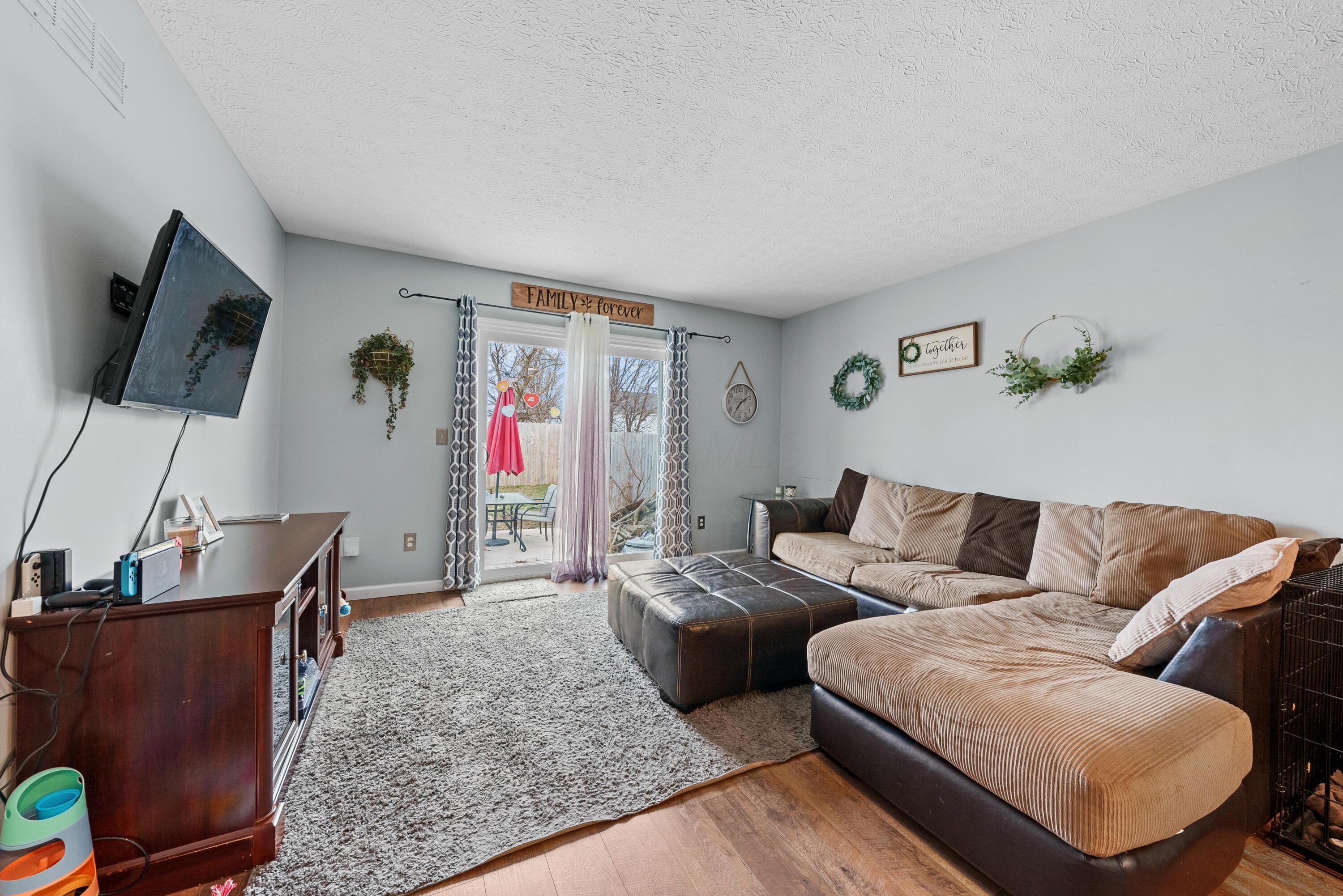 446 Courtland Lane, Pickerington, Ohio image 11