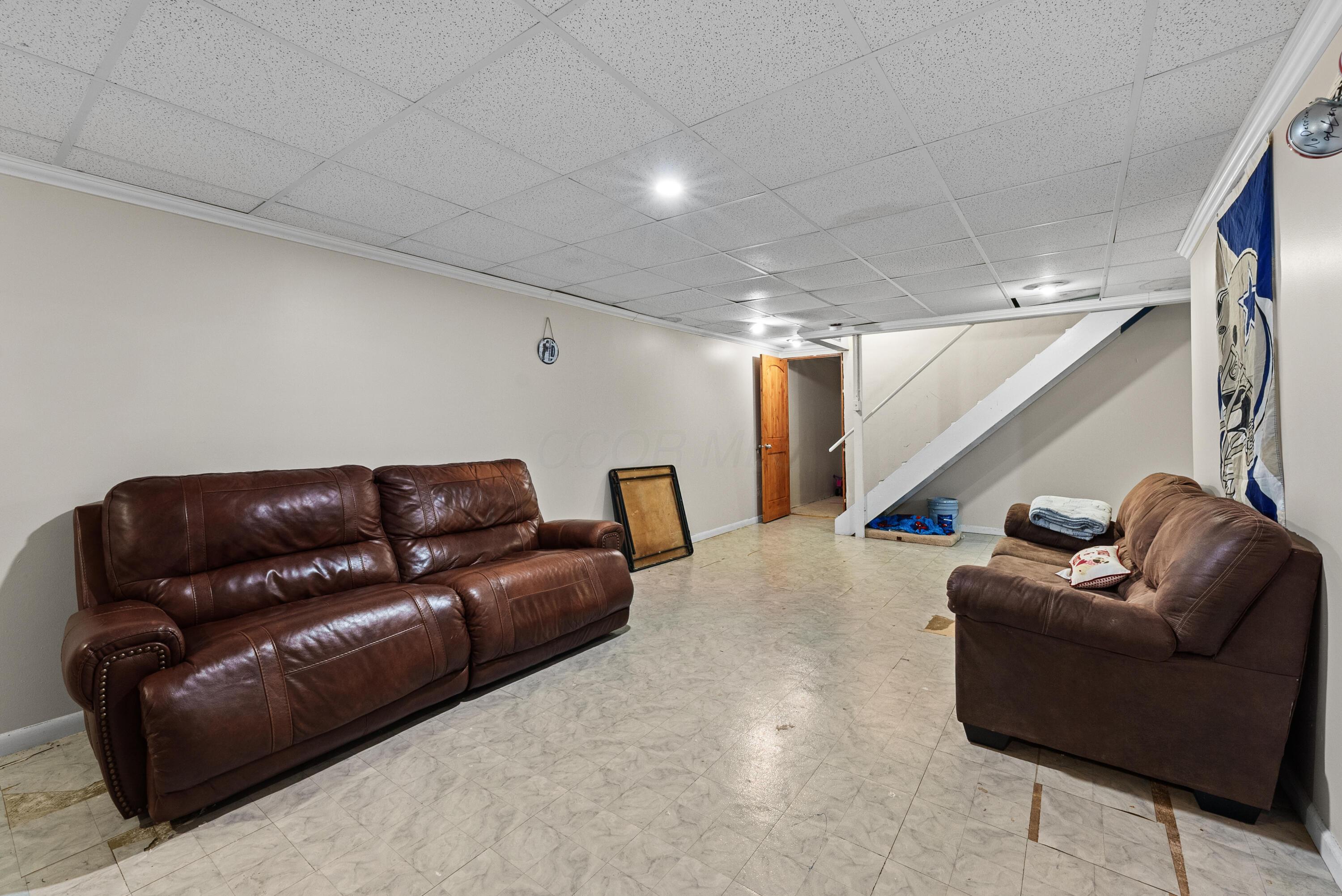 446 Courtland Lane, Pickerington, Ohio image 21