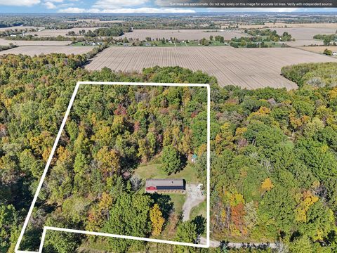 Photo of 545 N County Line Road, Sunbury, OH 43074 (MLS # 226000394)