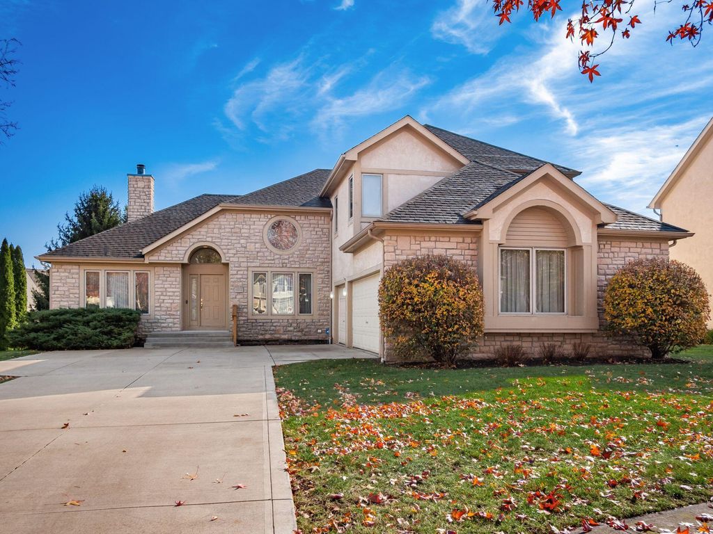 Photo of 6812 Killilea Court, Dublin, OH 43017 (MLS # 225043924)