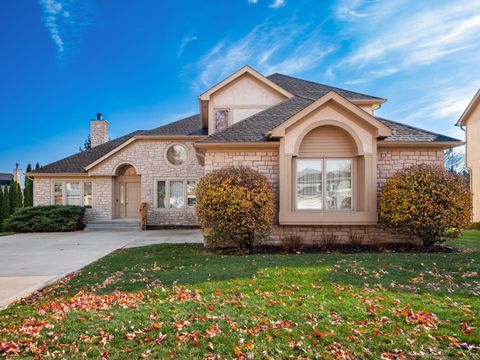 Photo of 6812 Killilea Court, Dublin, OH 43017 (MLS # 225043924)