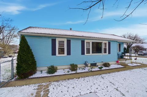 Tiny photo for 1403 E Chestnut Street, Lancaster, OH 43130 (MLS # 226007727)