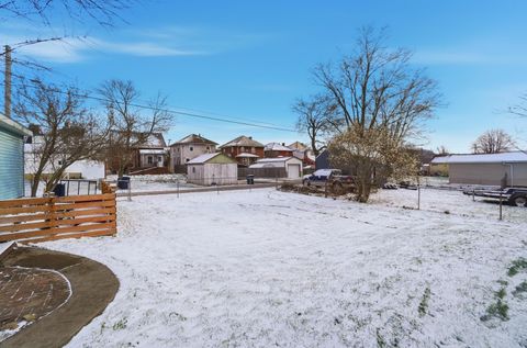 Tiny photo for 1403 E Chestnut Street, Lancaster, OH 43130 (MLS # 226007727)