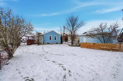 Tiny photo for 1403 E Chestnut Street, Lancaster, OH 43130 (MLS # 226007727)