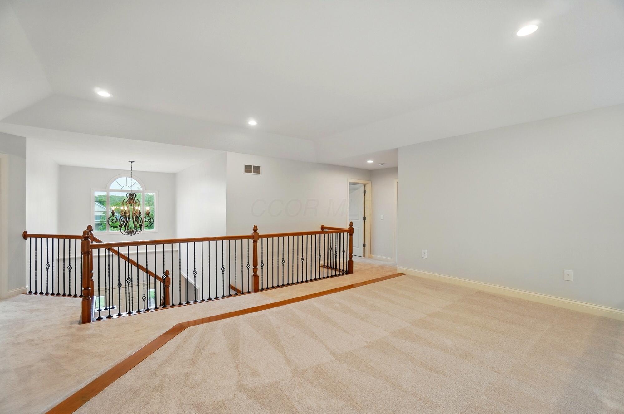 273 Blue Jacket Circle, Pickerington, Ohio image 33