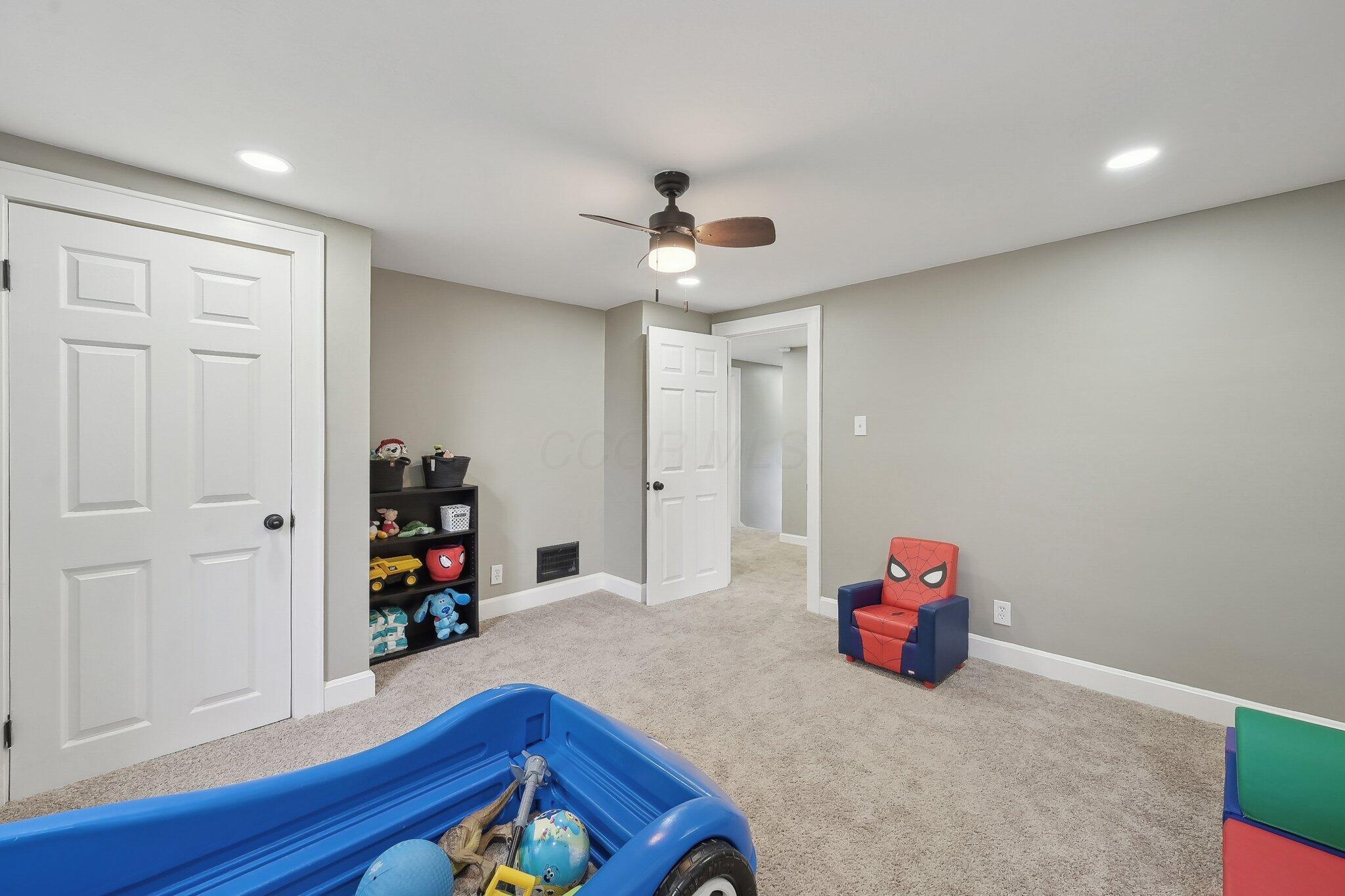 726 Garfield Avenue, Lancaster, Ohio image 37