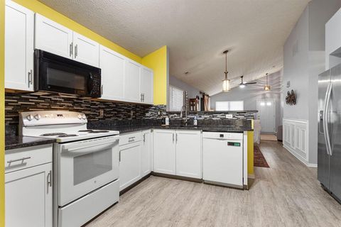 Tiny photo for 4267 Tigertail Lane, Grove City, OH 43123 (MLS # 226002492)