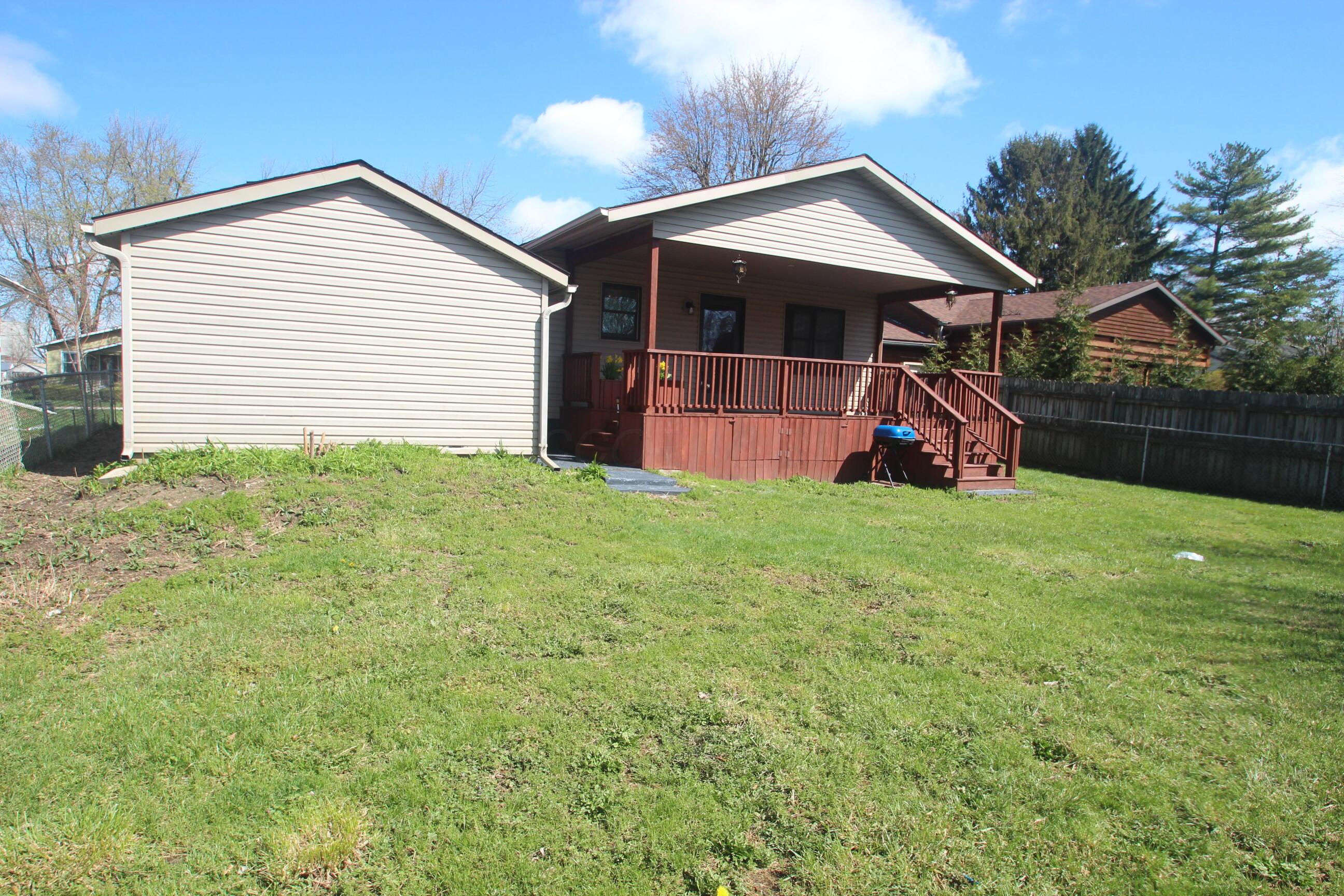 1143 Glenwood Drive, Marion, Ohio image 6