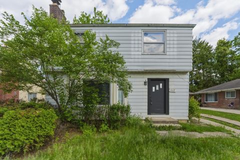 Photo of 542 S James Road, Columbus, OH 43213 (MLS # 226015538)