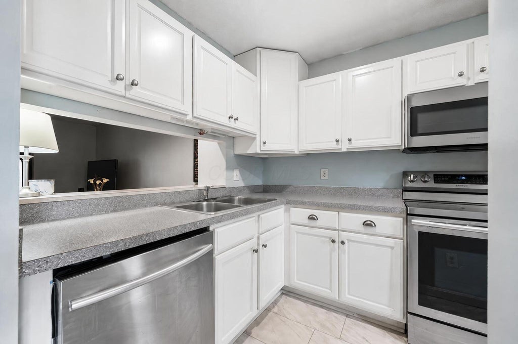 Photo of 493 Foxtrail Circle E, Westerville, OH 43081 (MLS # 226035985)