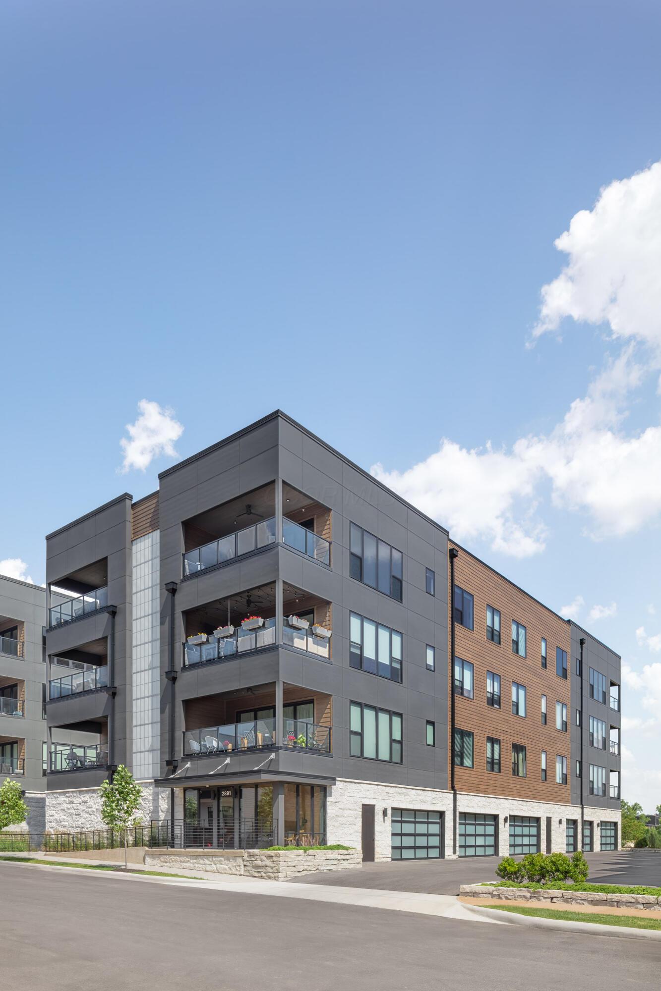 2842 Gunnison Drive 201