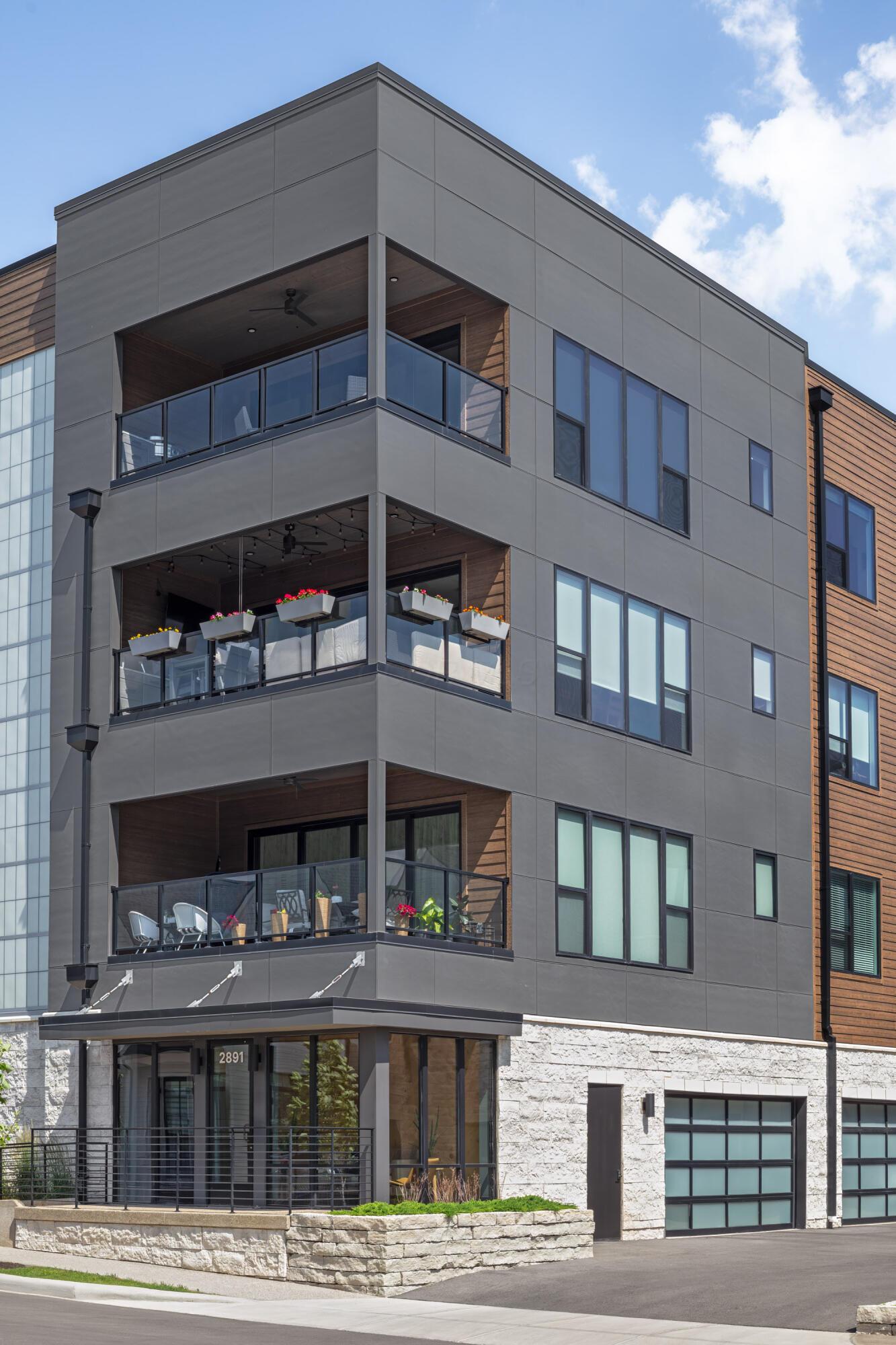 2842 Gunnison Drive 201