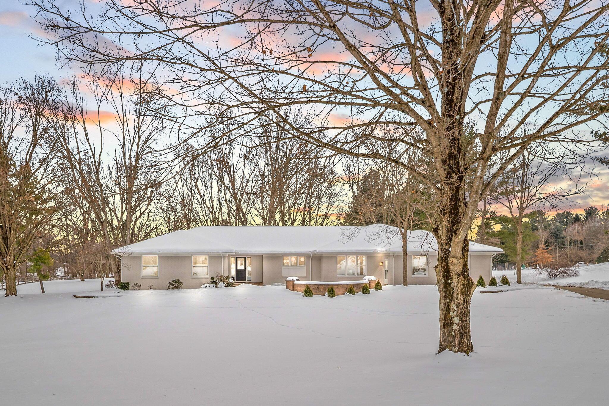 5195 River Forest Road