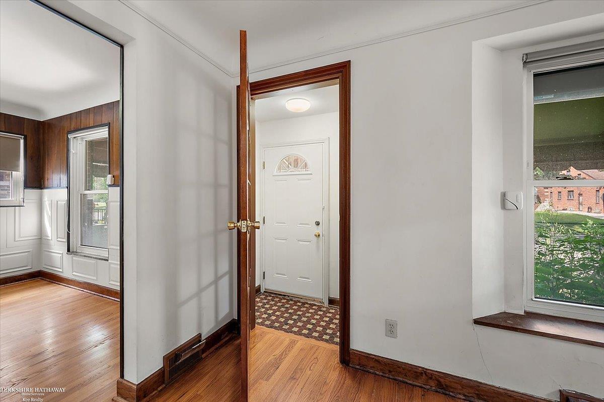 Detroit, Michigan 48224, United States, 4 Bedrooms Bedrooms, ,2 BathroomsBathrooms,Residential,Active,170602