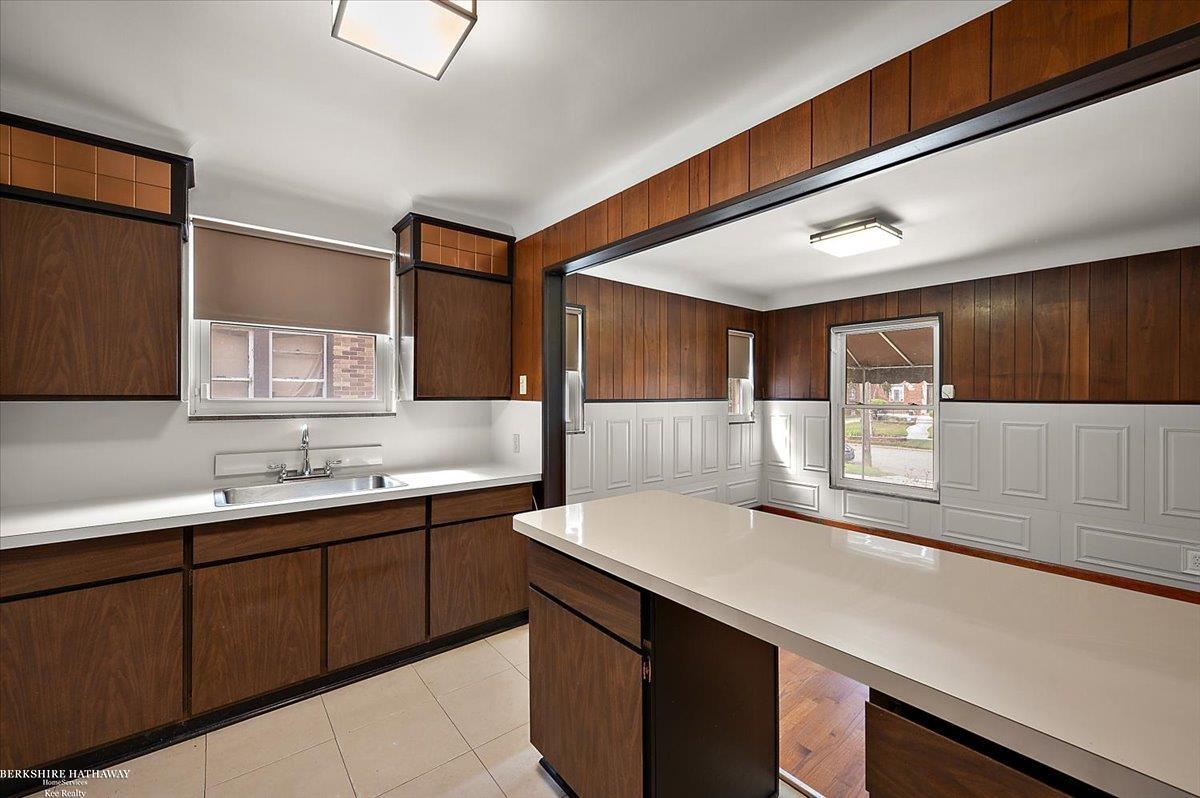 Detroit, Michigan 48224, United States, 4 Bedrooms Bedrooms, ,2 BathroomsBathrooms,Residential,Active,170602