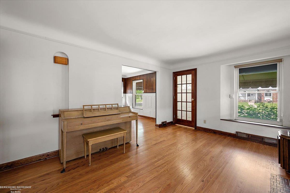 Detroit, Michigan 48224, United States, 4 Bedrooms Bedrooms, ,2 BathroomsBathrooms,Residential,Active,170602