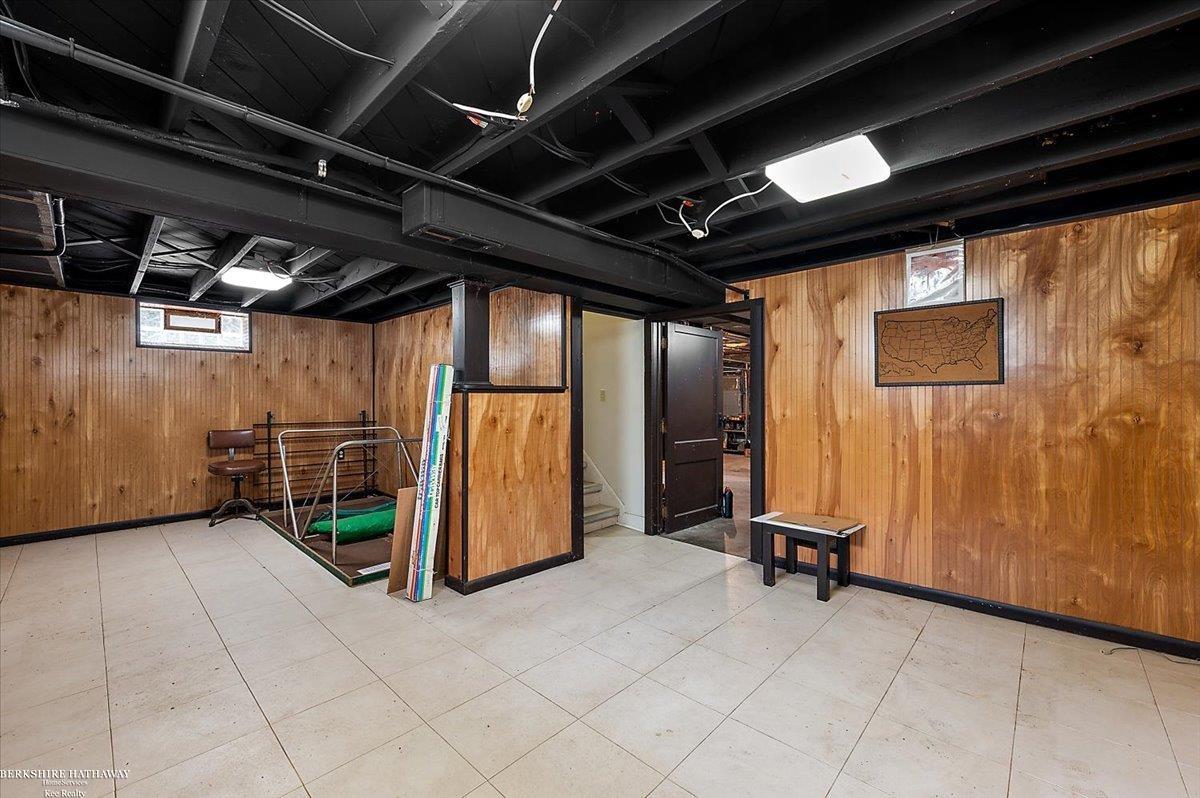 Detroit, Michigan 48224, United States, 4 Bedrooms Bedrooms, ,2 BathroomsBathrooms,Residential,Active,170602