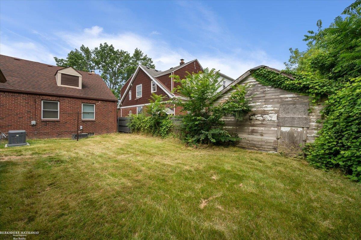 Detroit, Michigan 48224, United States, 4 Bedrooms Bedrooms, ,2 BathroomsBathrooms,Residential,Active,170602