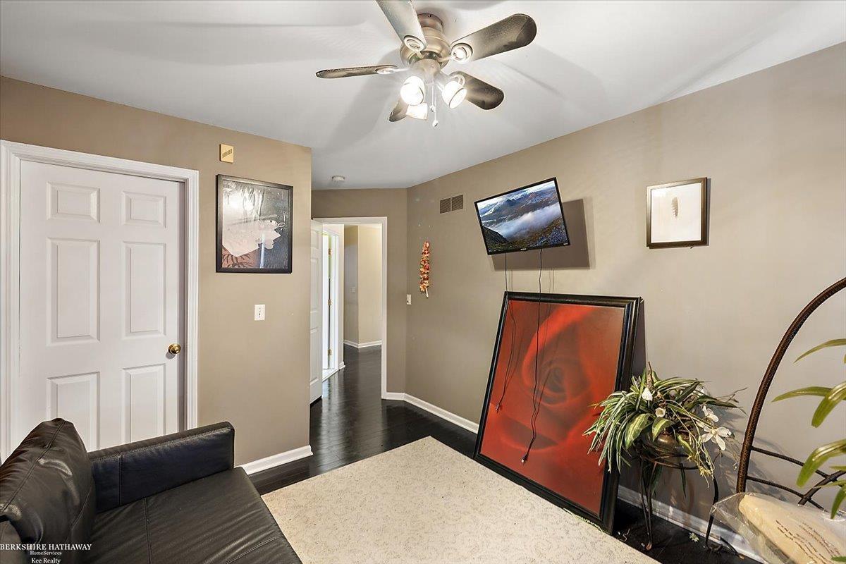 Clinton Township, Michigan 48038, United States, 3 Bedrooms Bedrooms, ,4 BathroomsBathrooms,Residential,Active,988