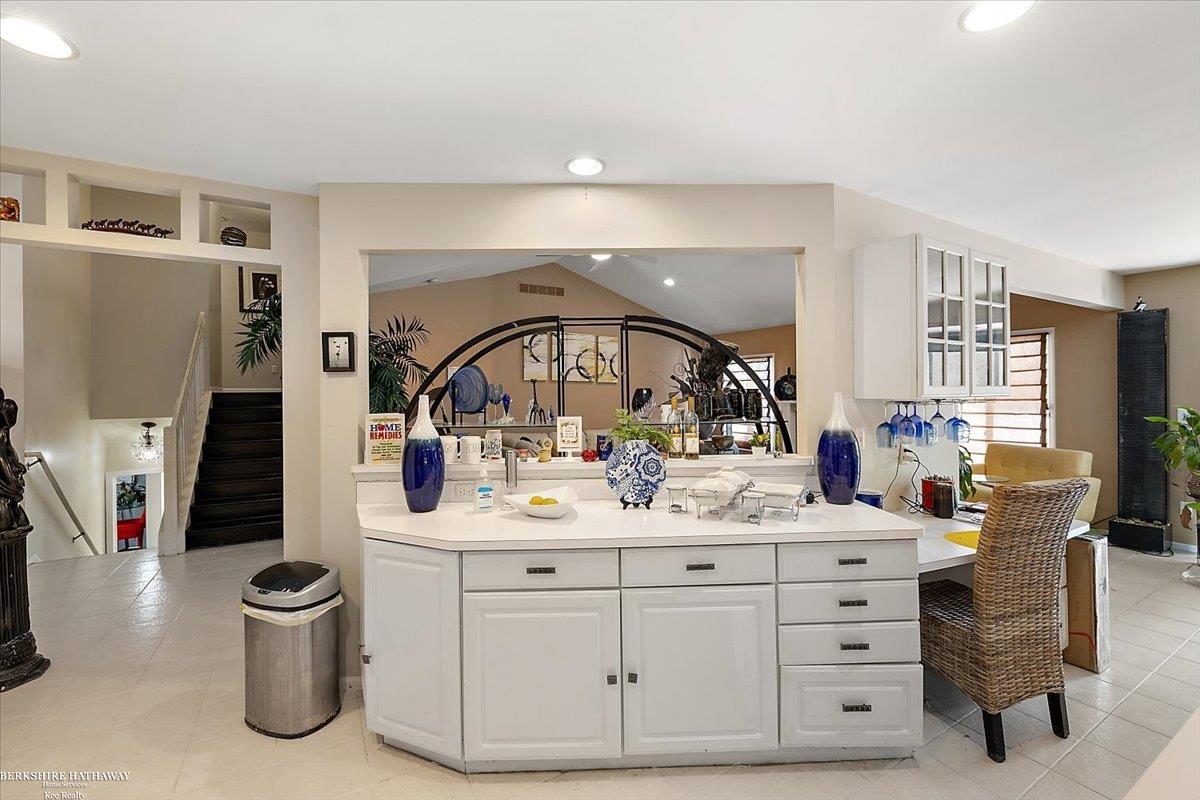 Clinton Township, Michigan 48038, United States, 3 Bedrooms Bedrooms, ,4 BathroomsBathrooms,Residential,Active,988