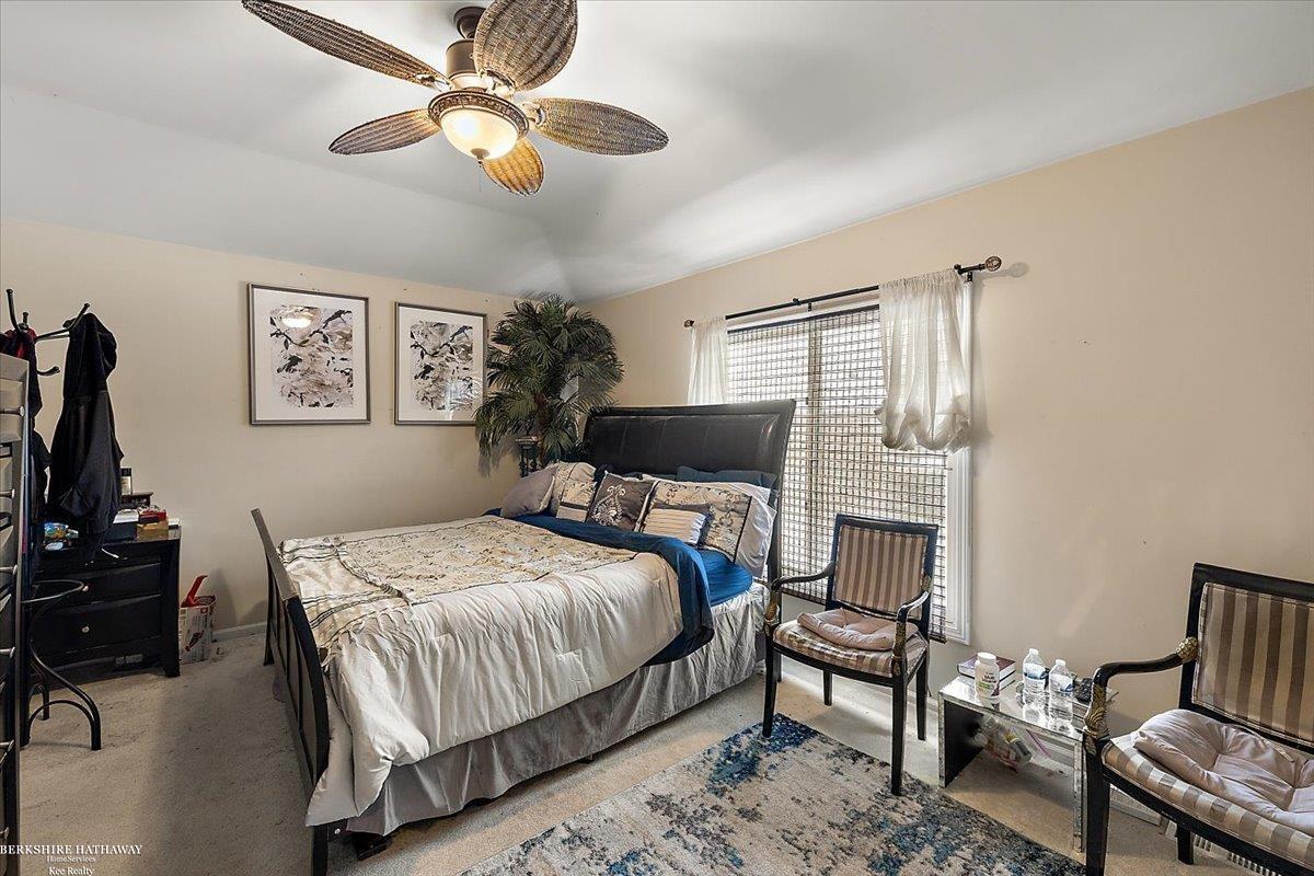 Clinton Township, Michigan 48038, United States, 3 Bedrooms Bedrooms, ,4 BathroomsBathrooms,Residential,Active,988