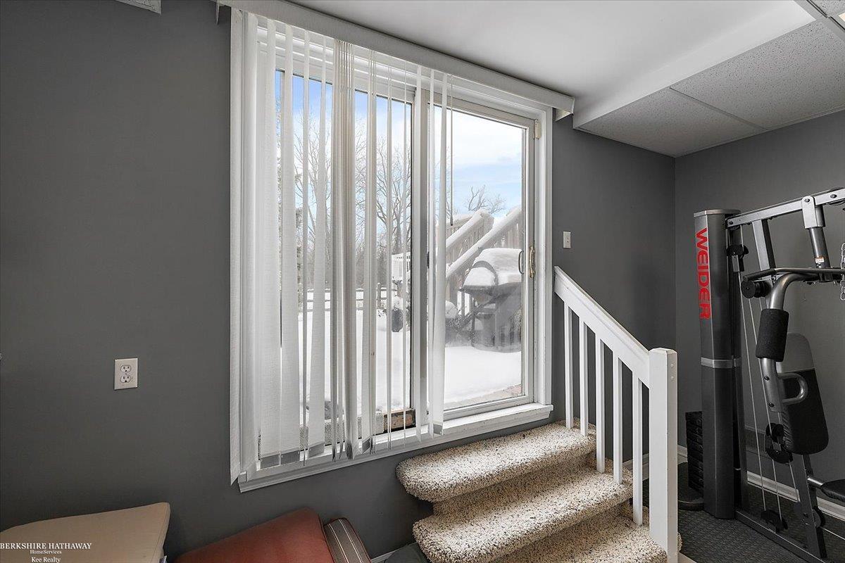 Clinton Township, Michigan 48038, United States, 3 Bedrooms Bedrooms, ,4 BathroomsBathrooms,Residential,Active,988