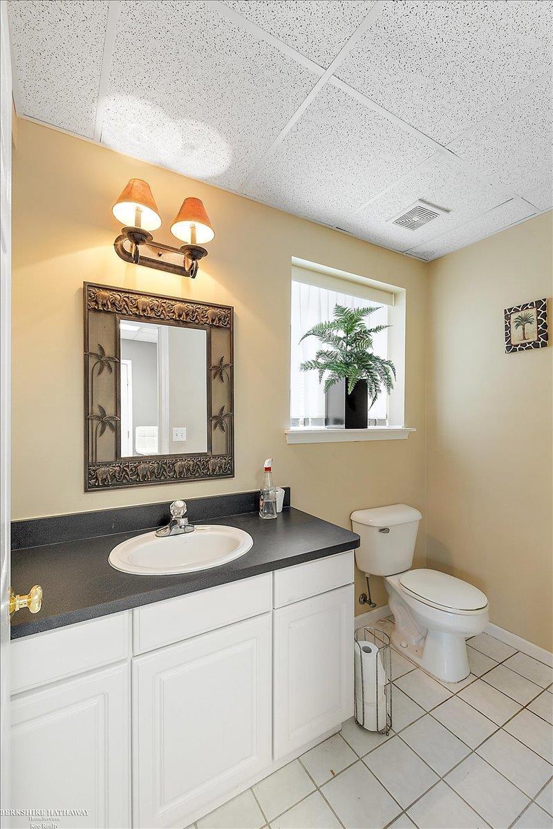 Clinton Township, Michigan 48038, United States, 3 Bedrooms Bedrooms, ,4 BathroomsBathrooms,Residential,Active,988