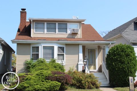 A home in Grosse Pointe Park