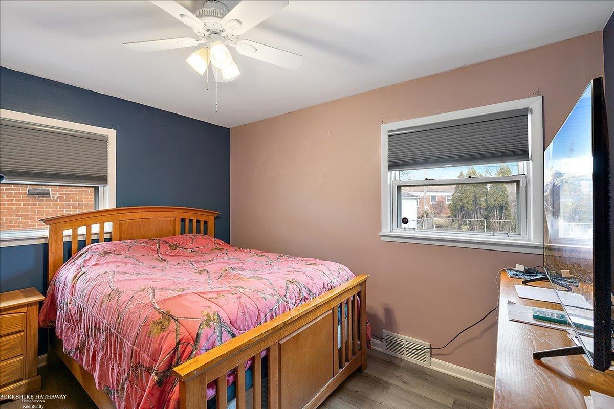 Eastpointe, Michigan 48021, United States, 3 Bedrooms Bedrooms, ,1 BathroomBathrooms,Residential,Pending,114556